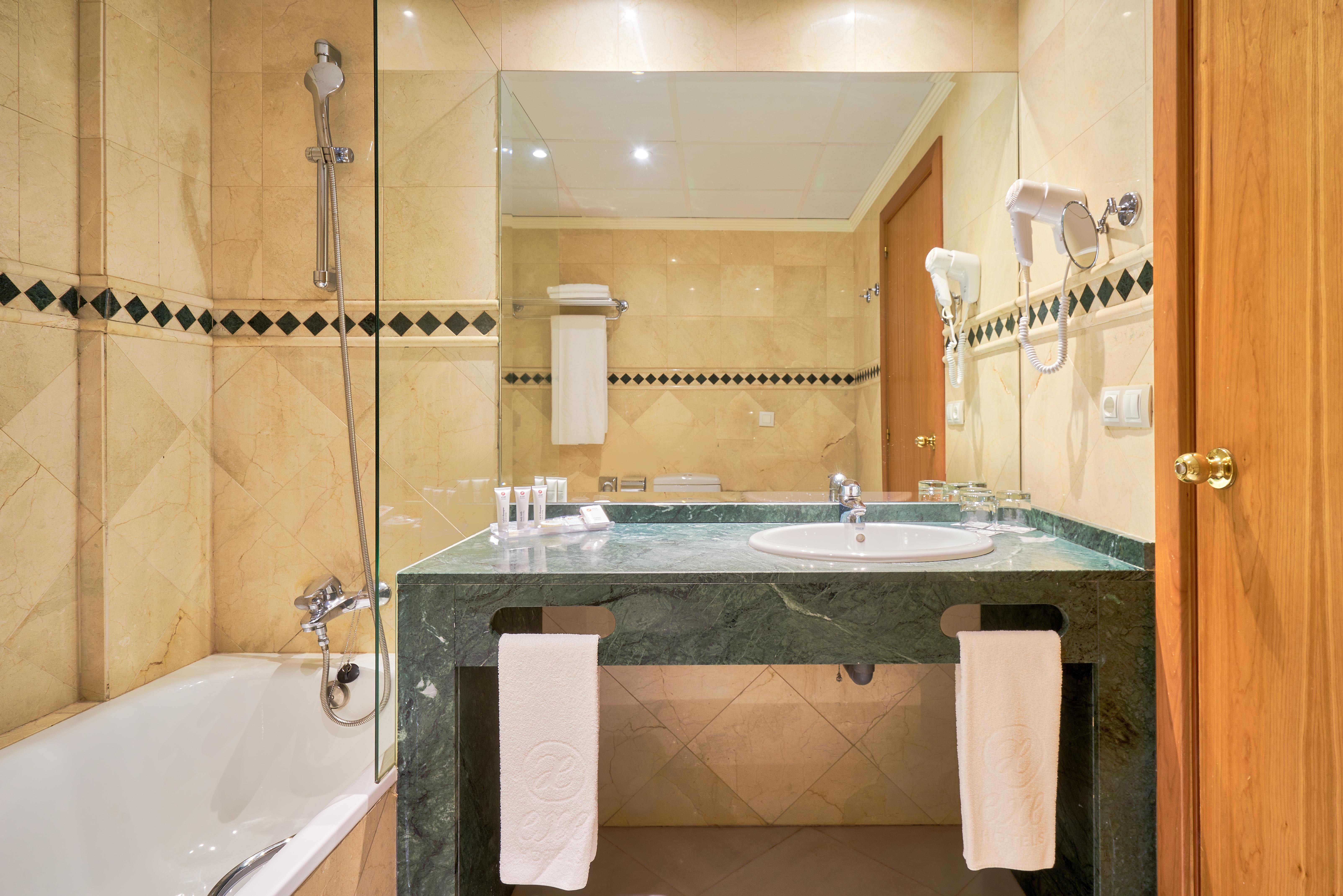 Exe Ciudad De Cordoba Hotel Eksteriør billede